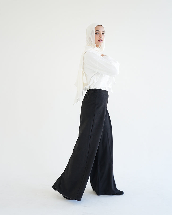 Suede Wide Pants Black